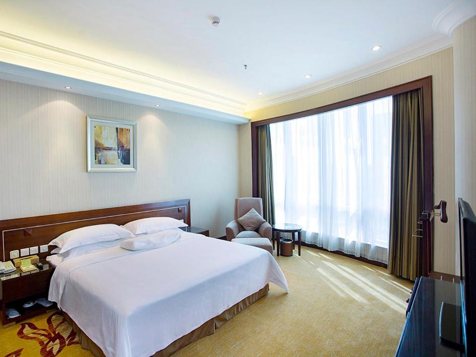 Vienna International Hotel Shenzhen Hua'Nan City Exterior photo